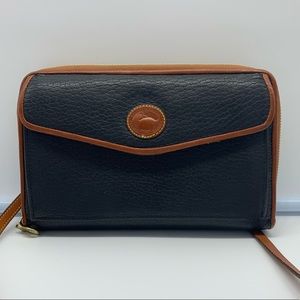 DOONEY & BOURKE vintage black crossbody wallet